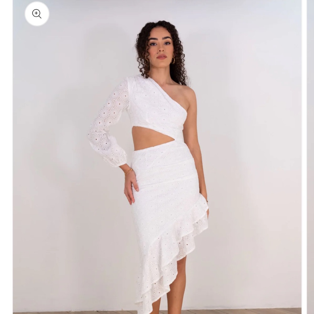 Elegant White Lace One-Shoulder Dress